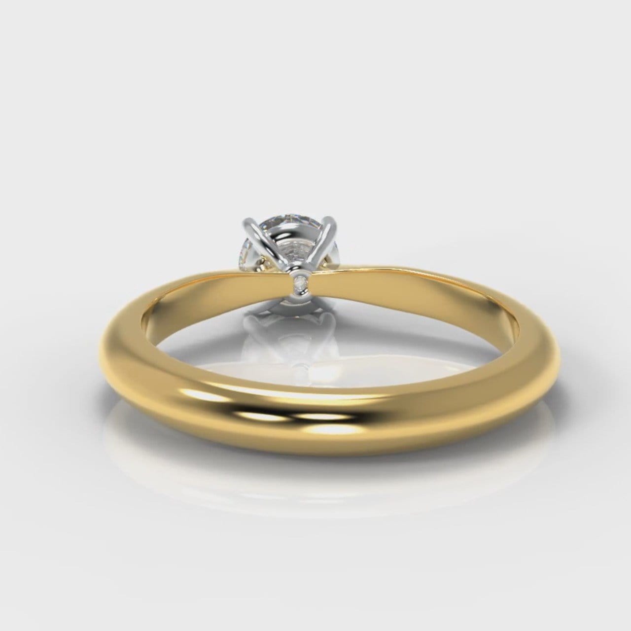 Carrée Solitaire Round Brilliant Diamond Engagement Ring - Yellow Gold