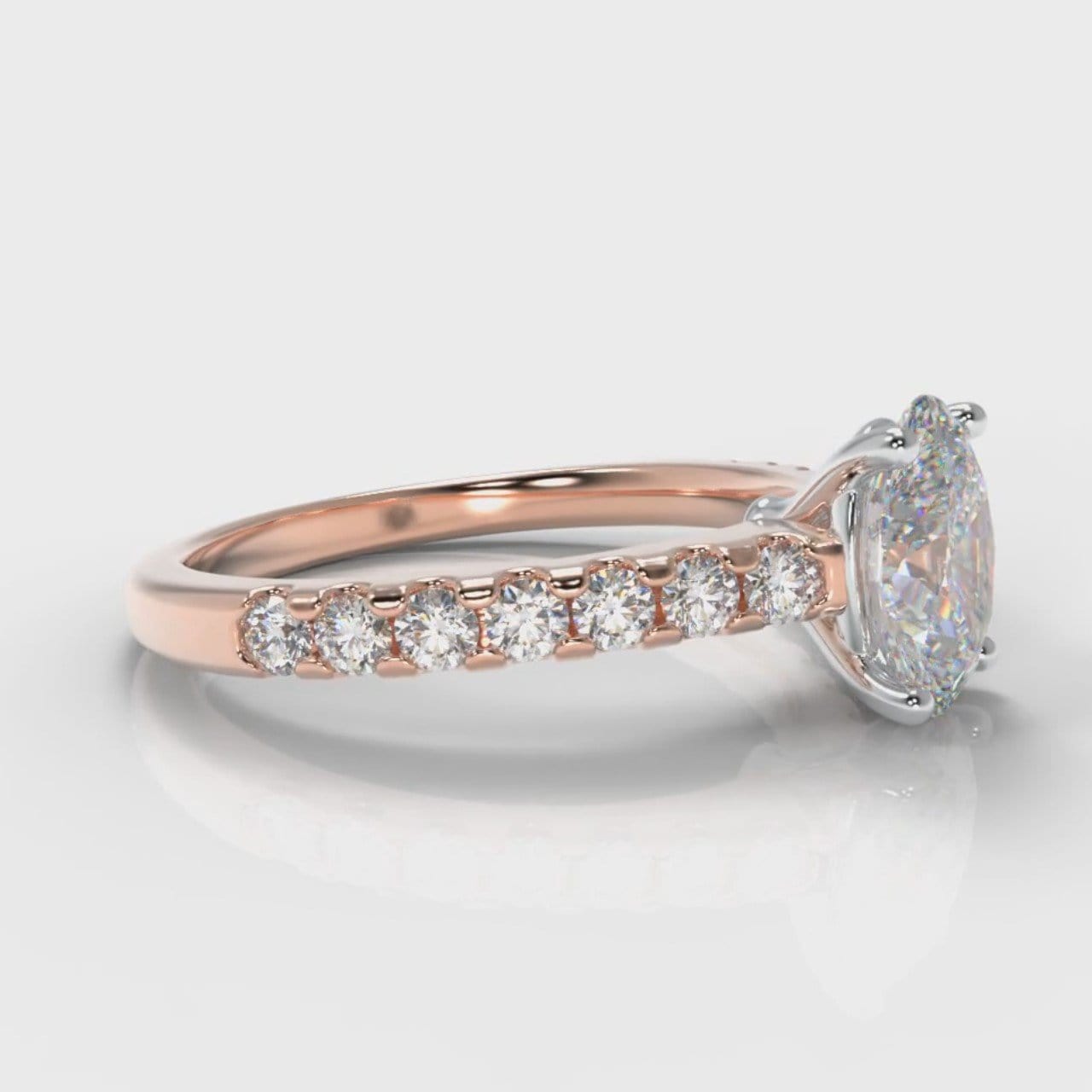 Carrée Micropavé Oval Diamond Engagement Ring - Rose Gold