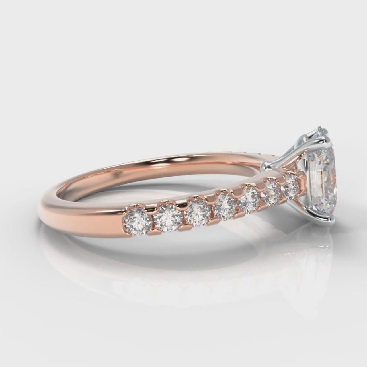 Carrée Micropavé Oval Diamond Engagement Ring - Rose Gold
