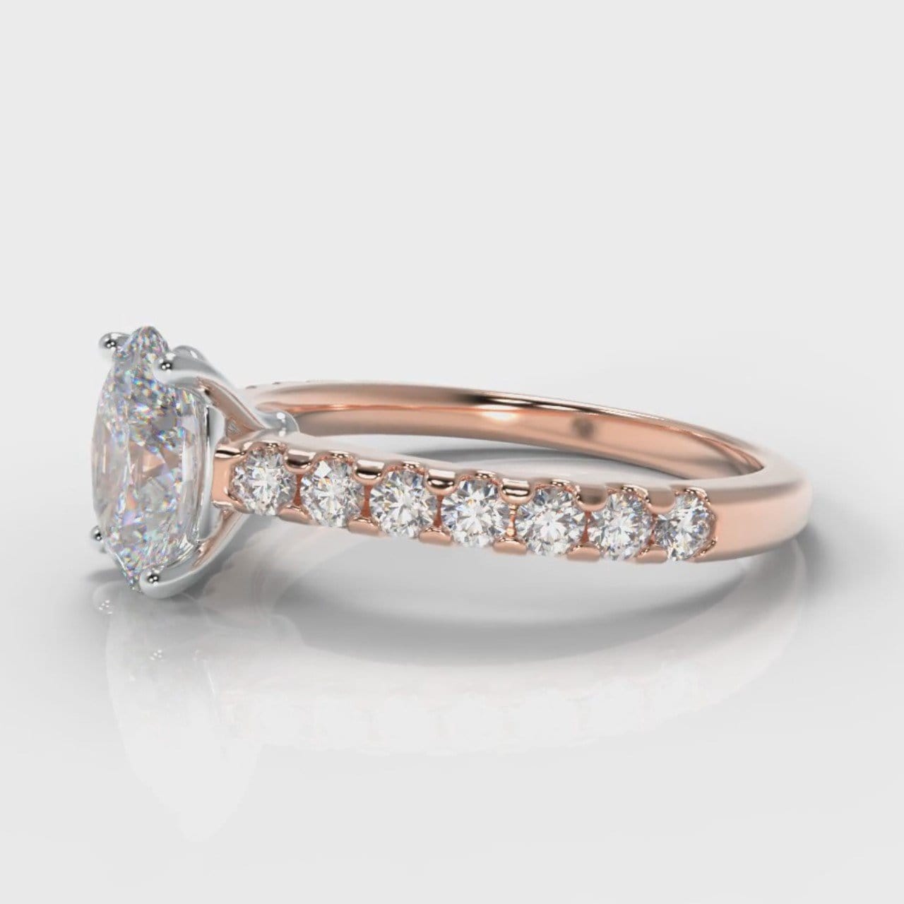 Carrée Micropavé Oval Diamond Engagement Ring - Rose Gold