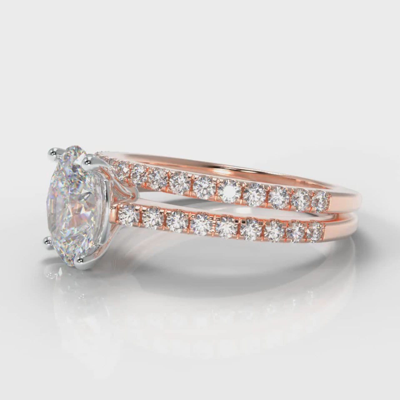 Petite Micropavé Oval Diamond Bridal Set - Rose Gold