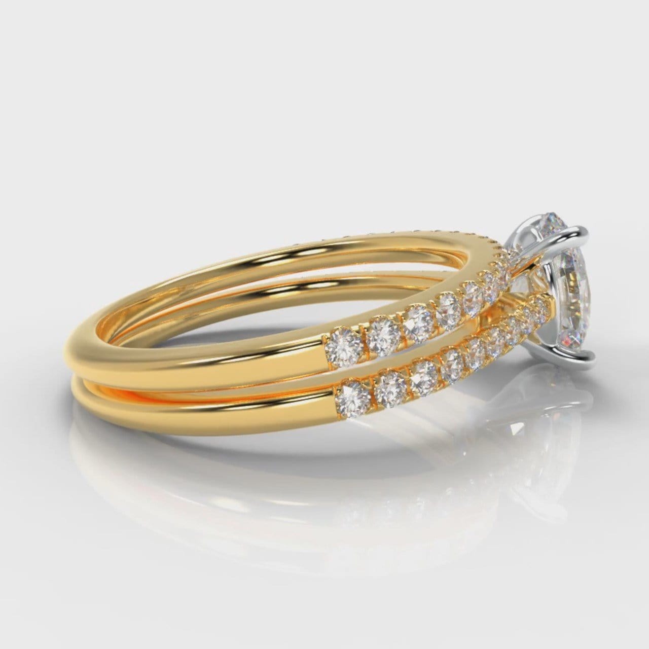 Petite Micropavé Oval Diamond Bridal Set - Yellow Gold