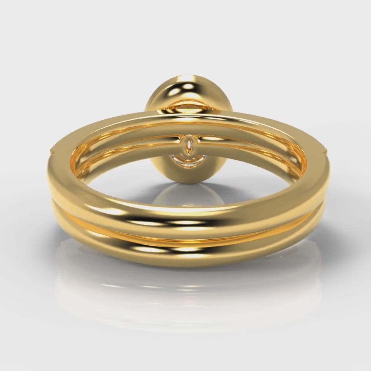 Pavé Oval Diamond Halo Bridal Set - Yellow Gold
