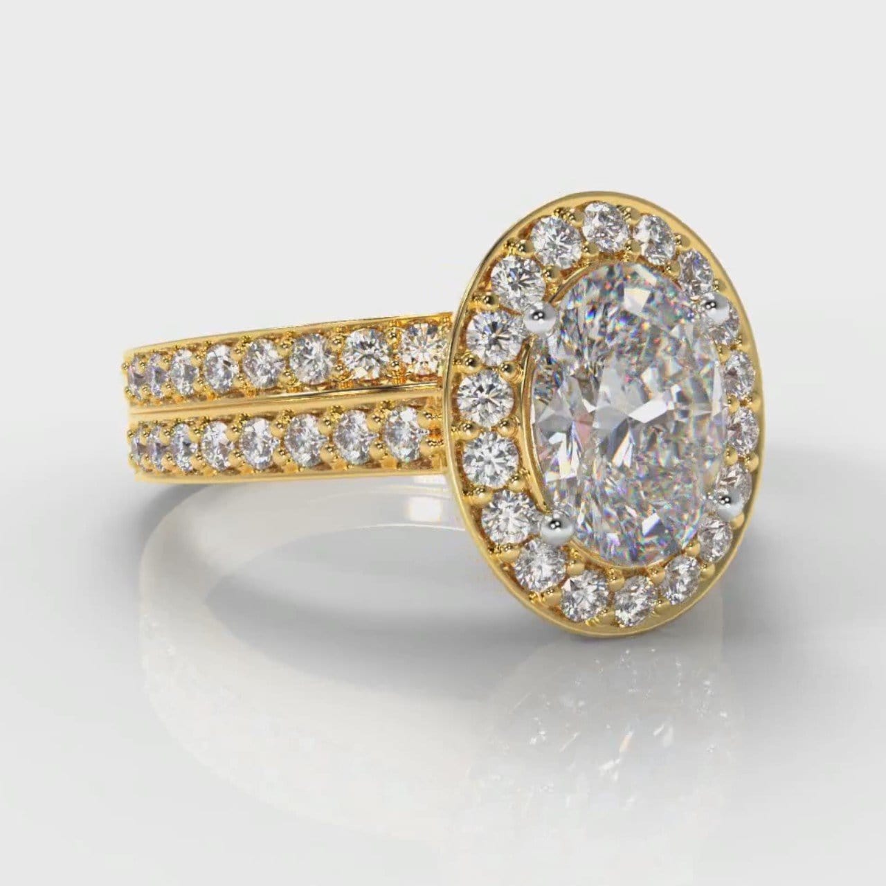 Pavé Oval Diamond Halo Bridal Set - Yellow Gold
