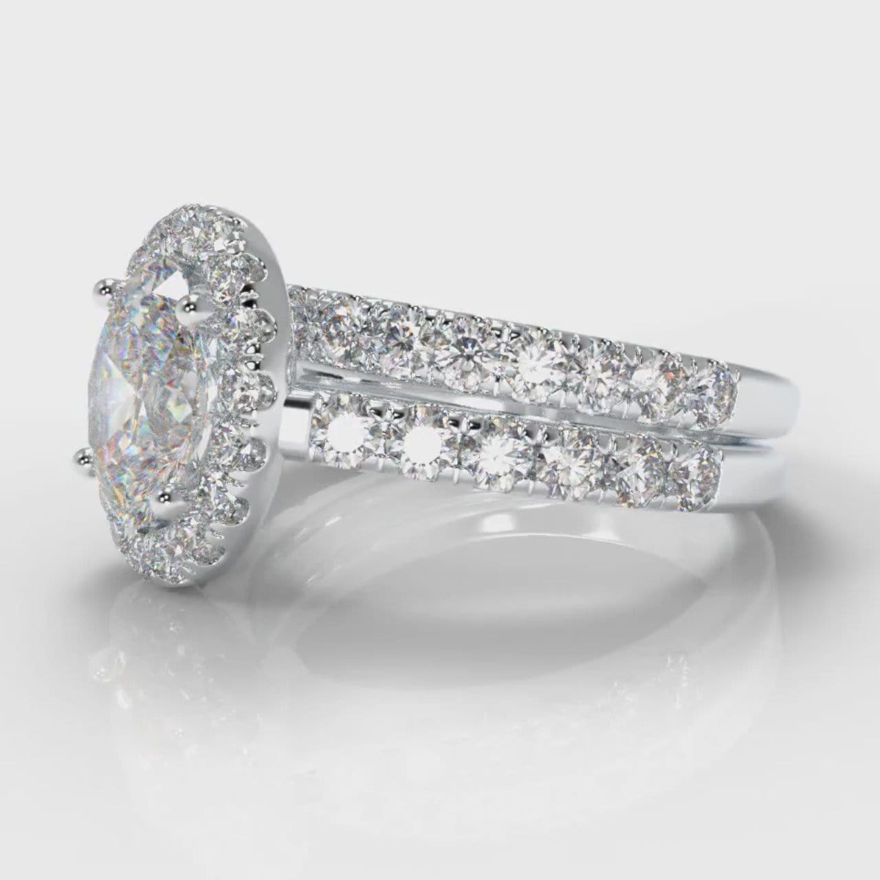 Micropavé Oval Diamond Halo Bridal Set