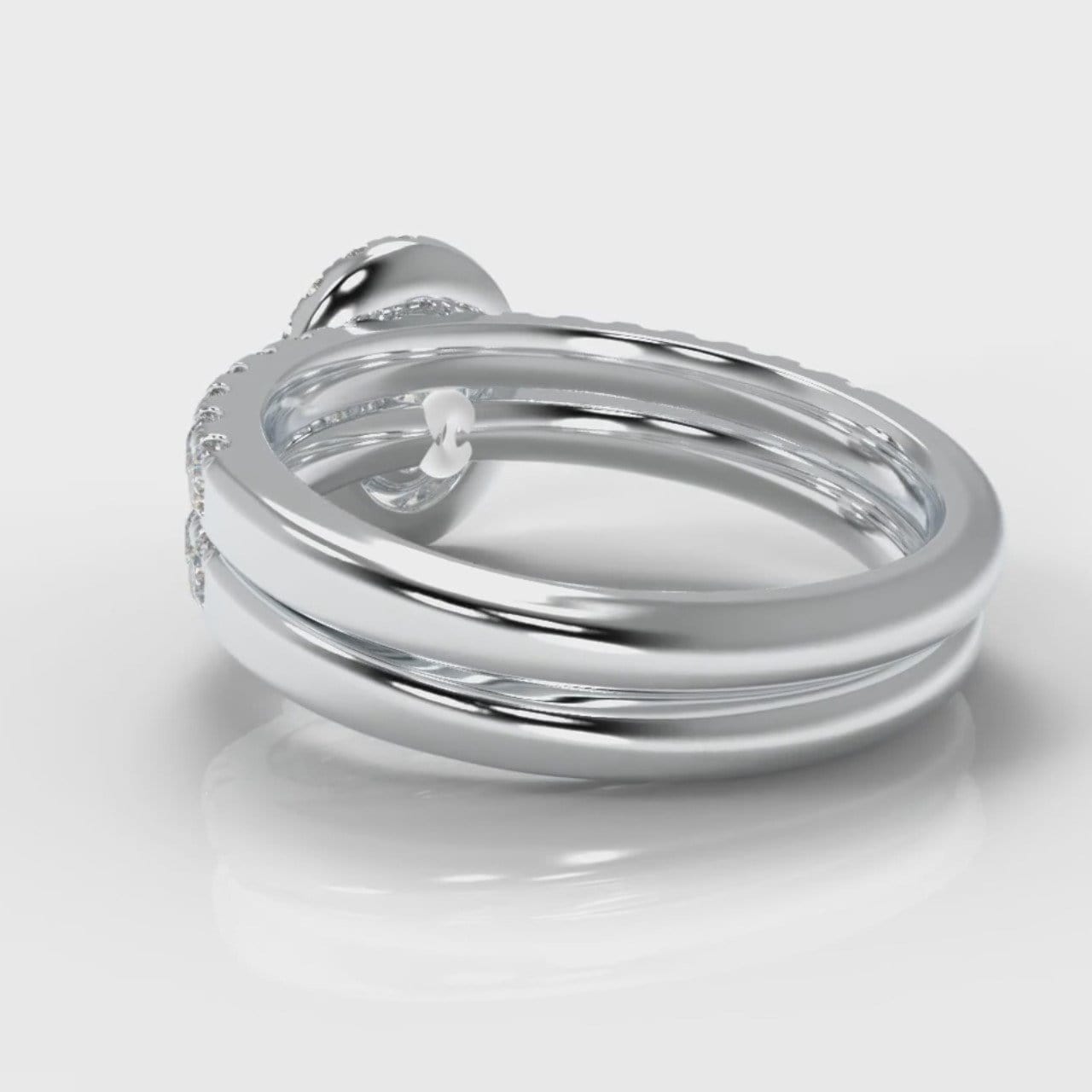 Micropavé Oval Diamond Halo Bridal Set