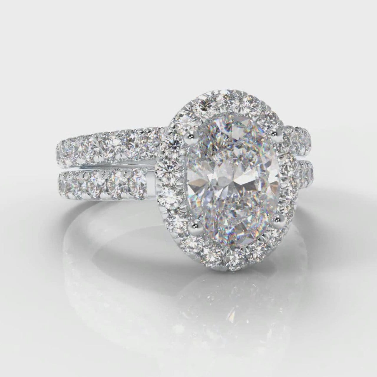 Micropavé Oval Diamond Halo Bridal Set