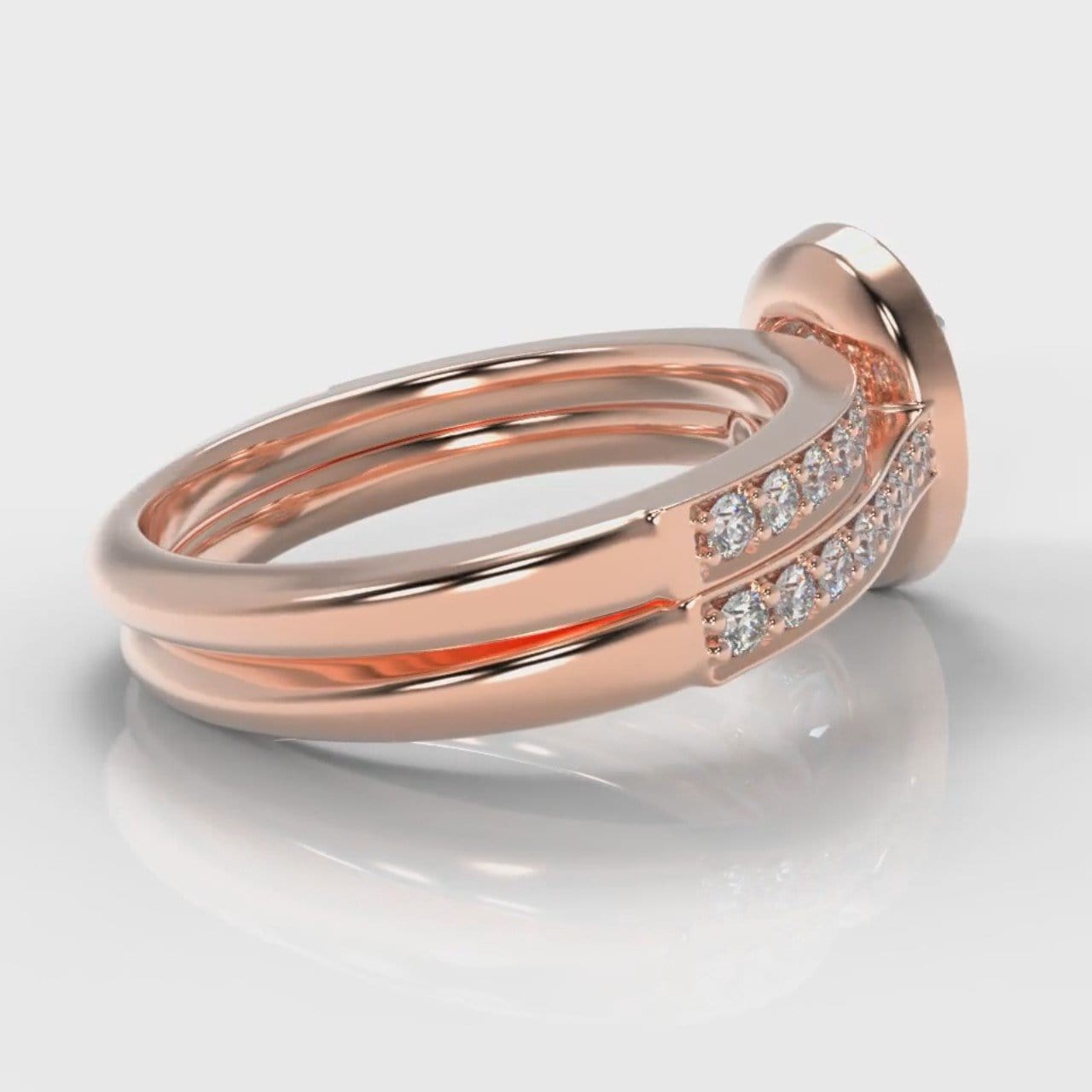 Pavé Oval Diamond Halo Bridal Set - Rose Gold