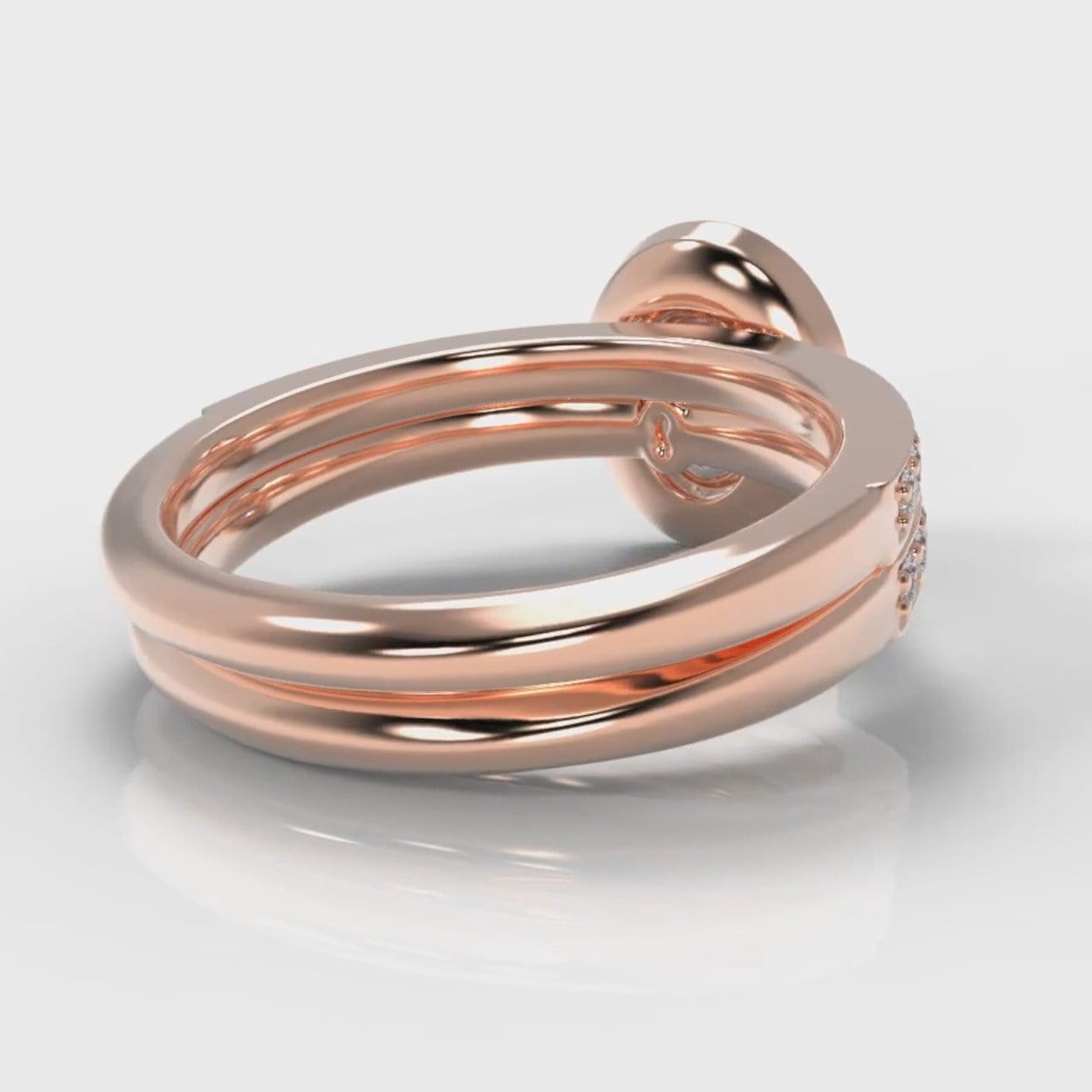 Pavé Oval Diamond Halo Bridal Set - Rose Gold