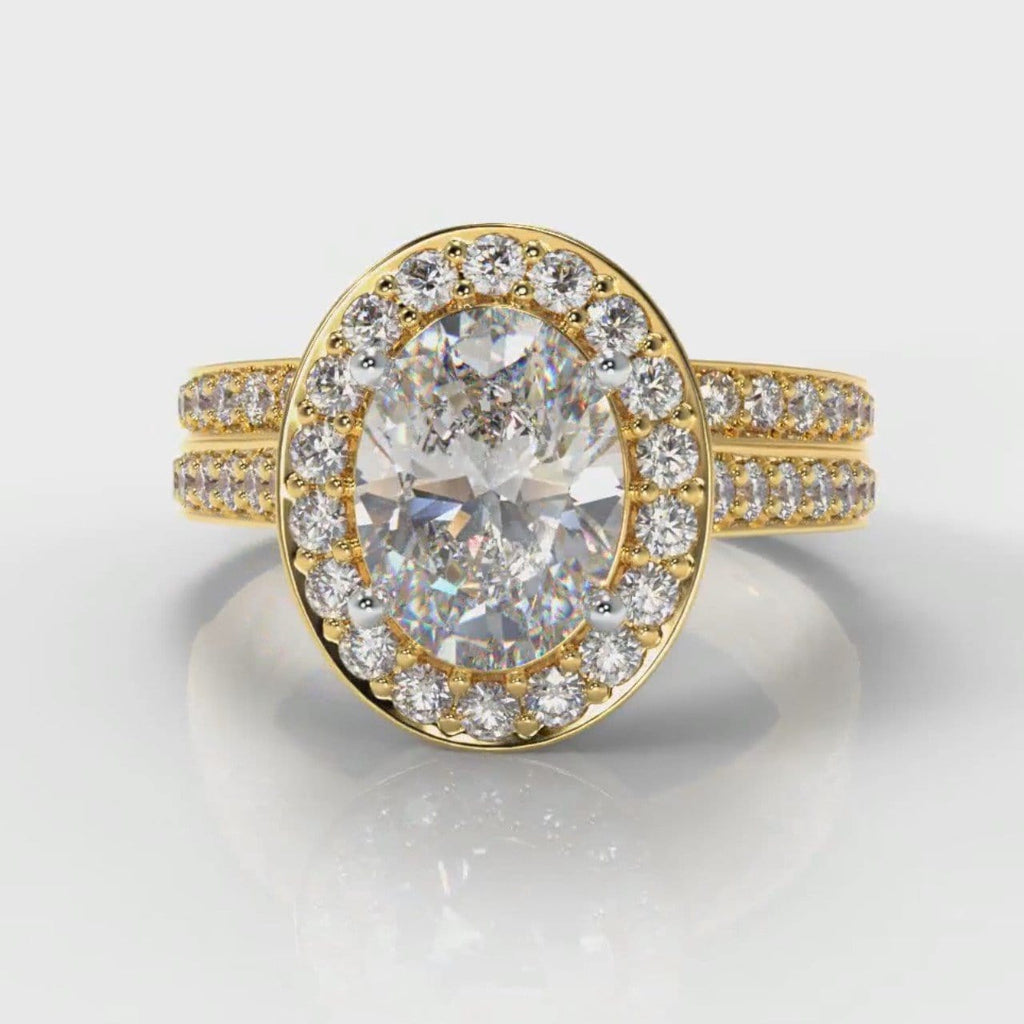 Pavé Oval Diamond Halo Bridal Set - Yellow Gold