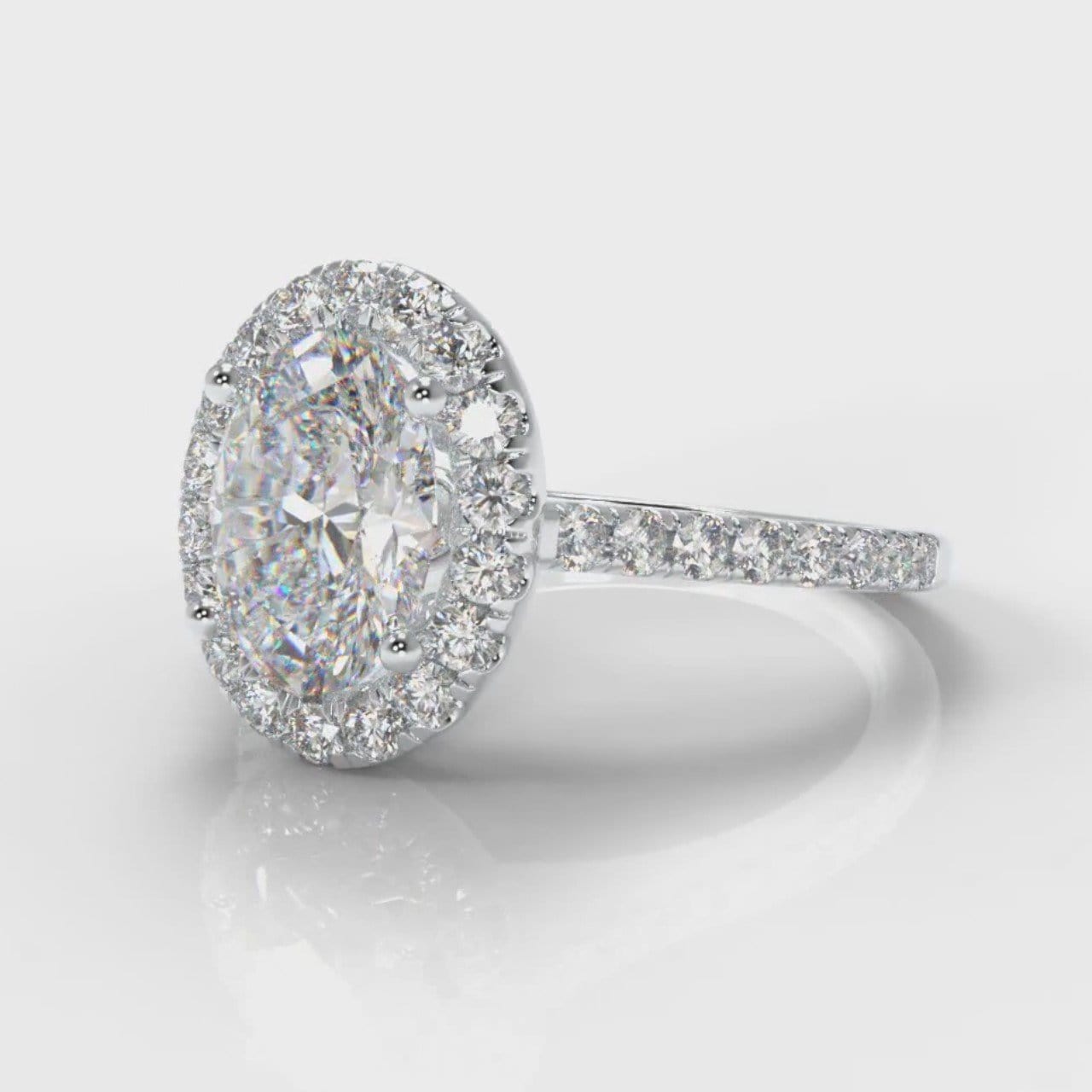Oval halo engagement ring