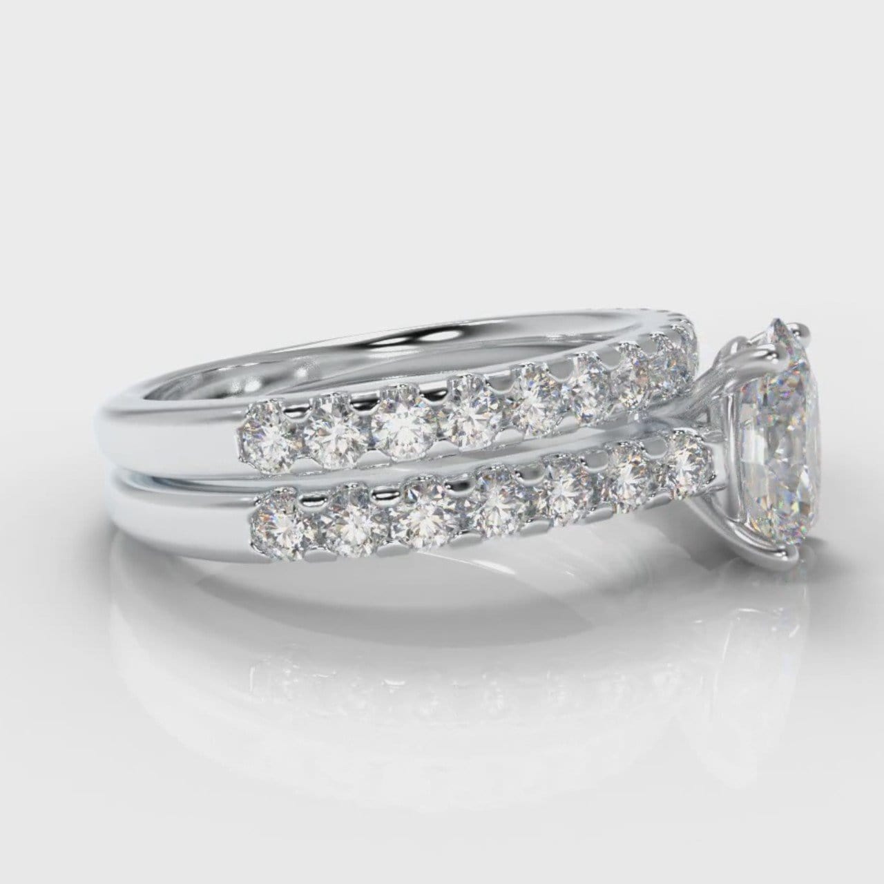Carrée Micropavé Oval Diamond Bridal Set