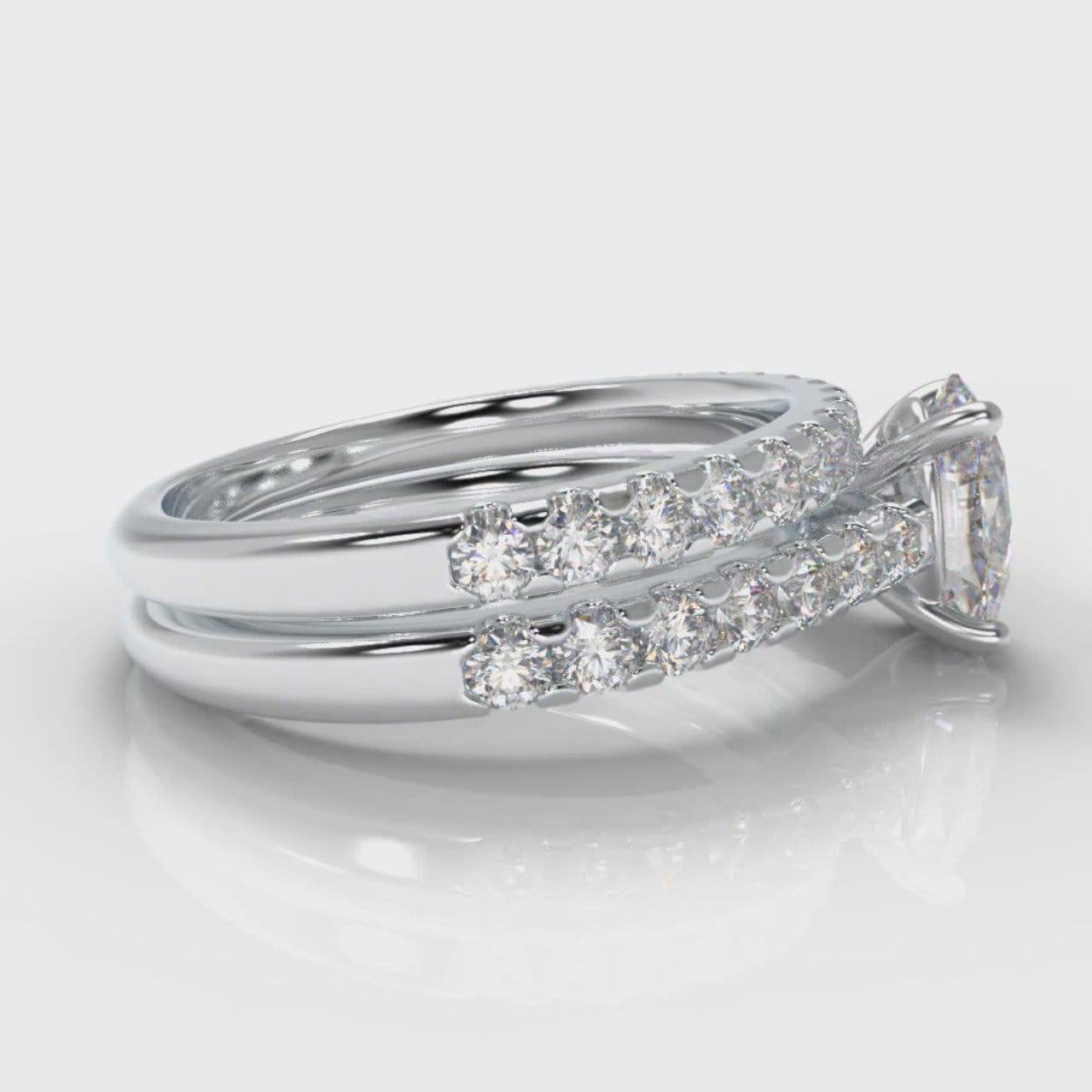Carrée Micropavé Oval Diamond Bridal Set