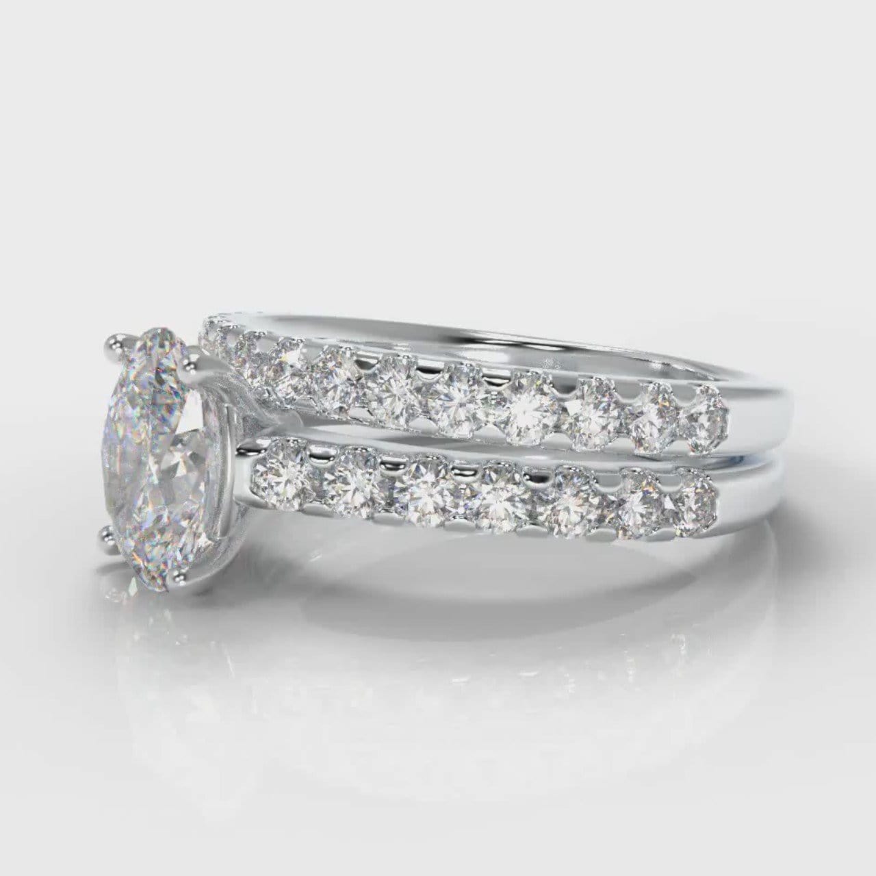 Carrée Micropavé Oval Diamond Bridal Set