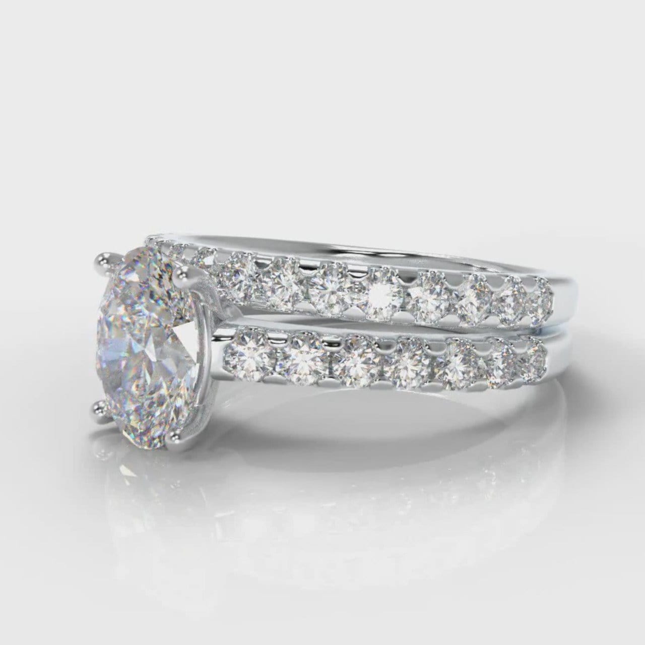 Carrée Micropavé Oval Diamond Bridal Set