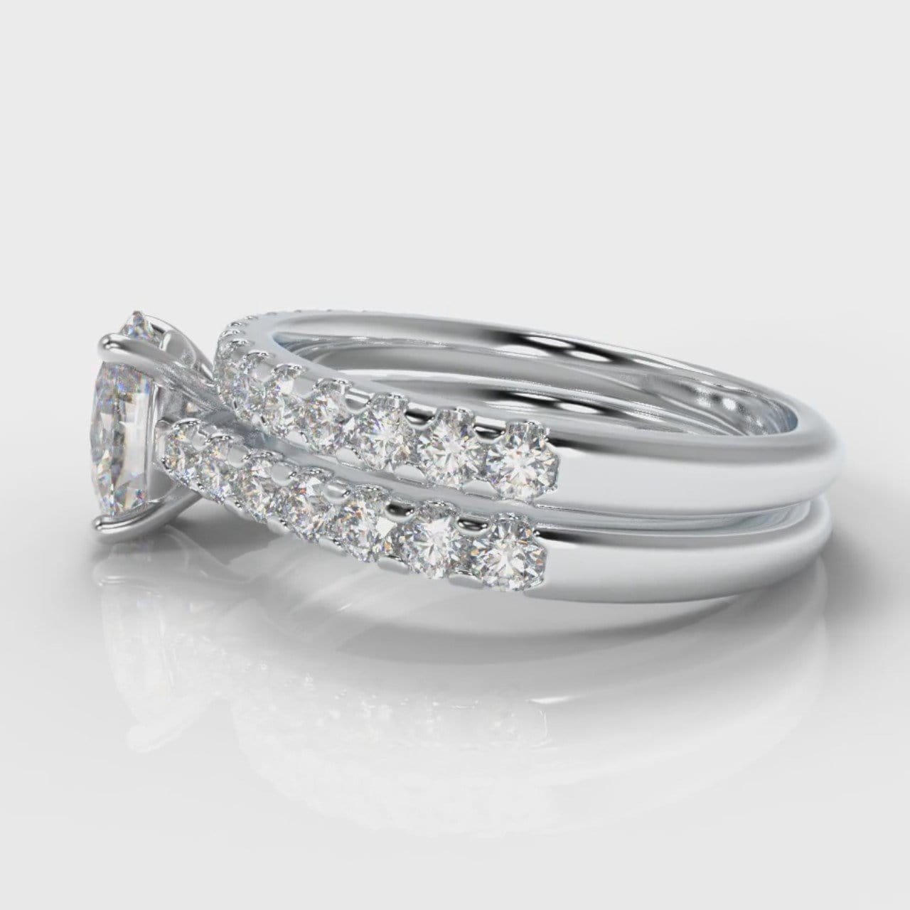 Carrée Micropavé Oval Diamond Bridal Set
