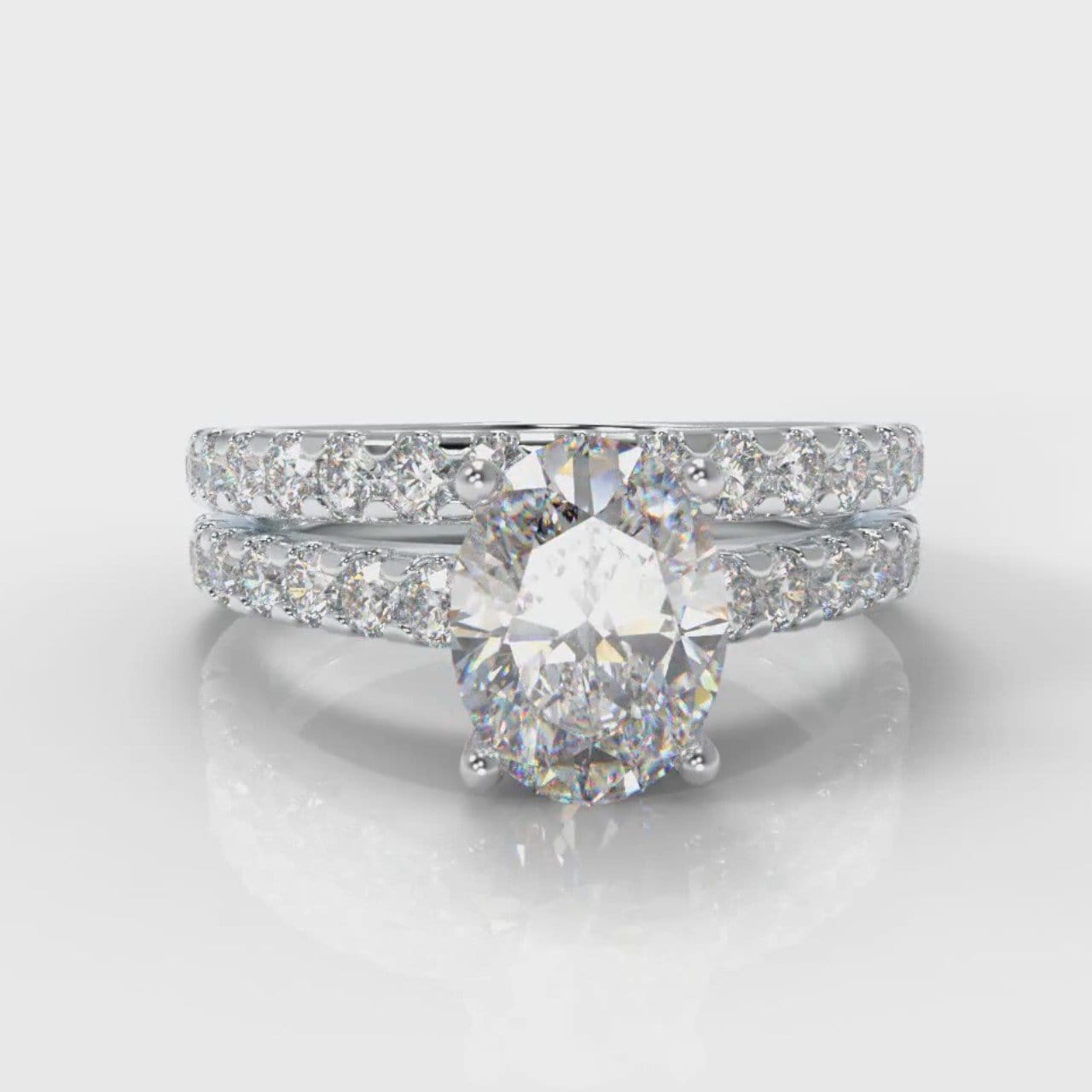 Carrée Micropavé Oval Diamond Bridal Set