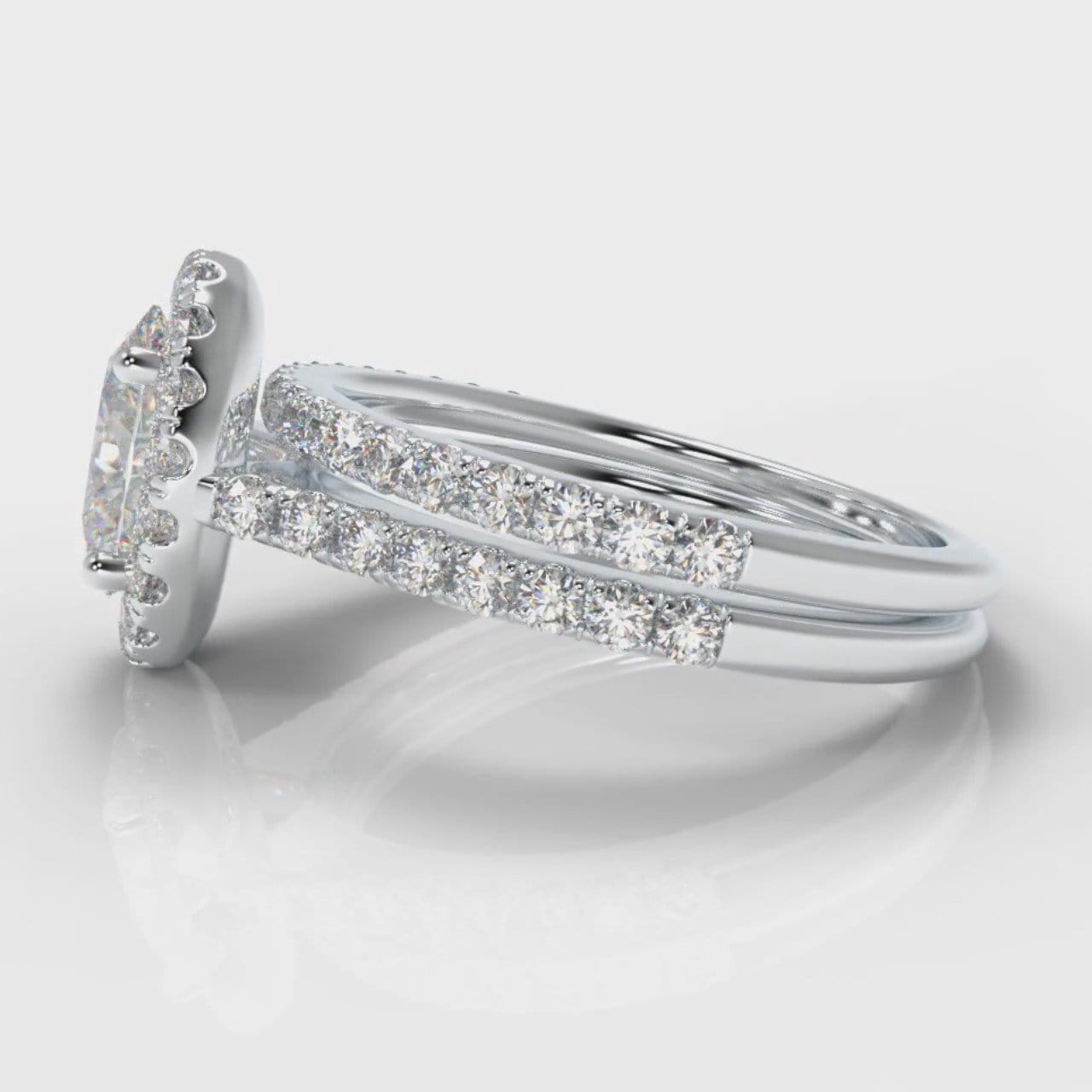Petite Micropavé Oval Diamond Halo Bridal Set