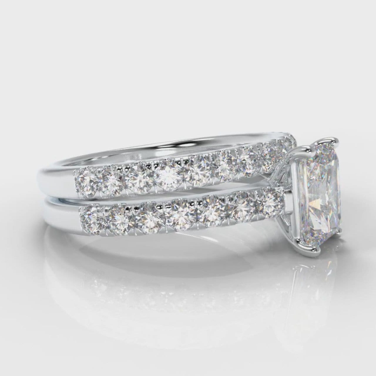 Carrée Micropavé Radiant Cut Diamond Bridal Set