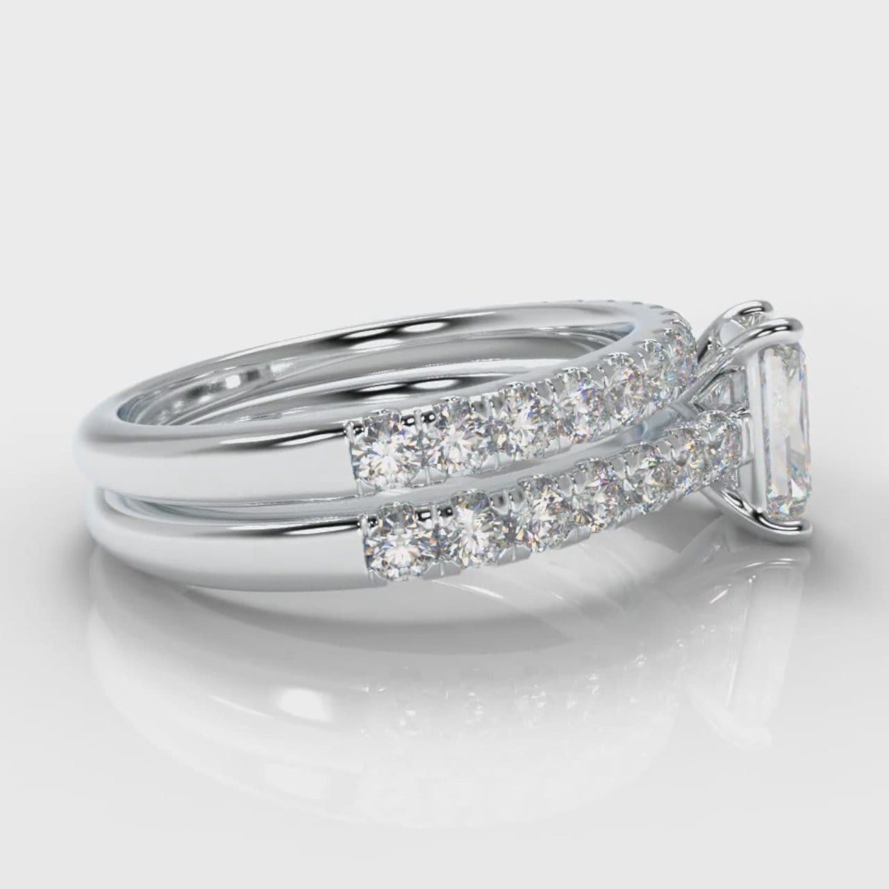Carrée Micropavé Radiant Cut Diamond Bridal Set