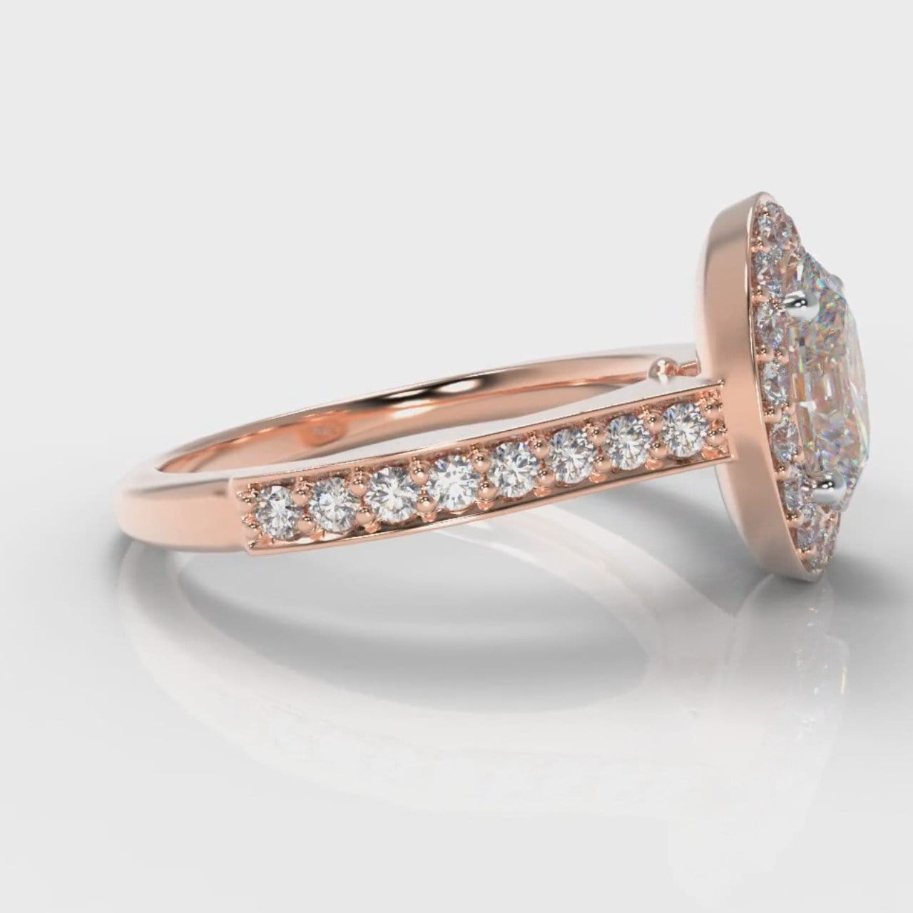 Pavé Oval Diamond Halo Engagement Ring - Rose Gold