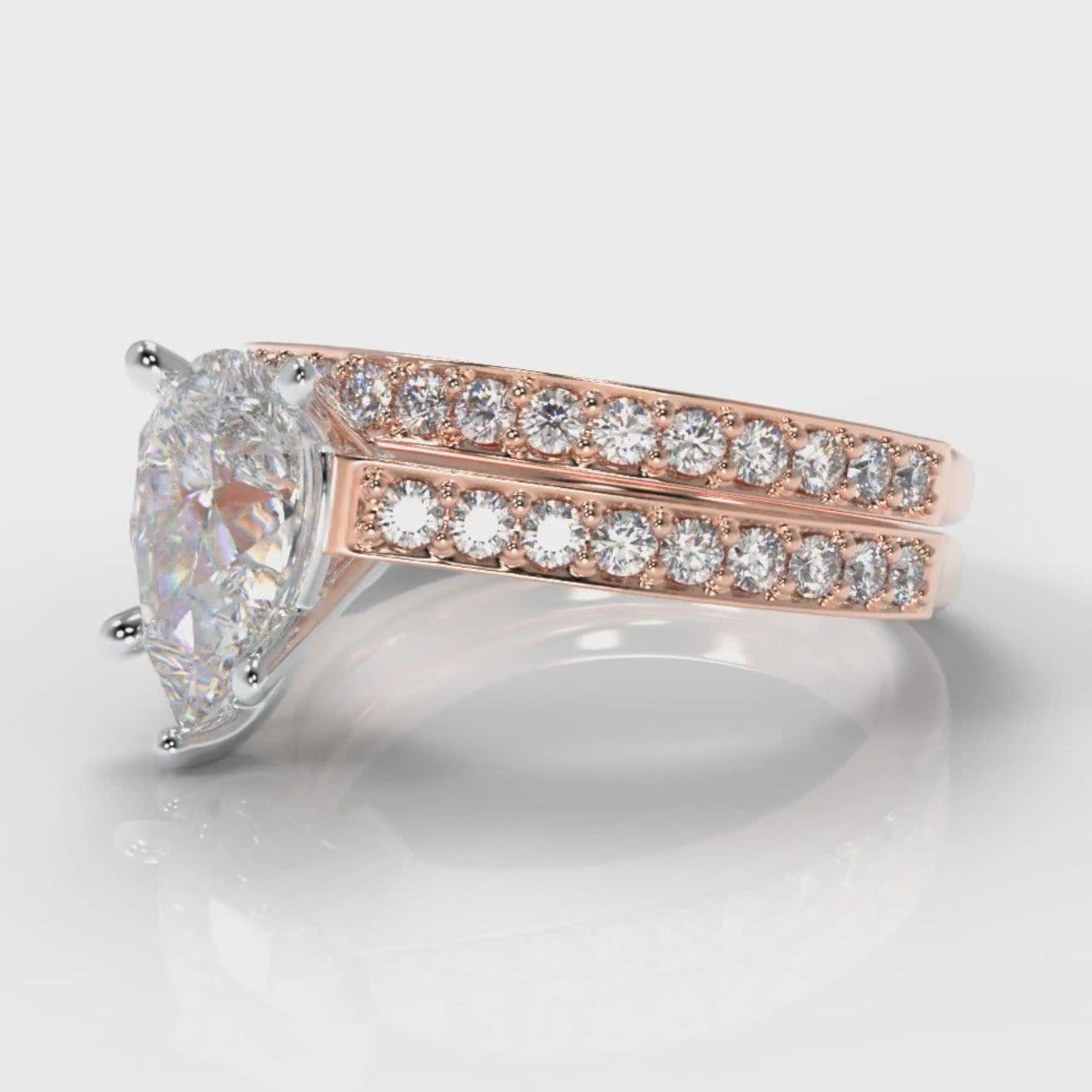 Pavé Pear Diamond Bridal Set - Rose Gold