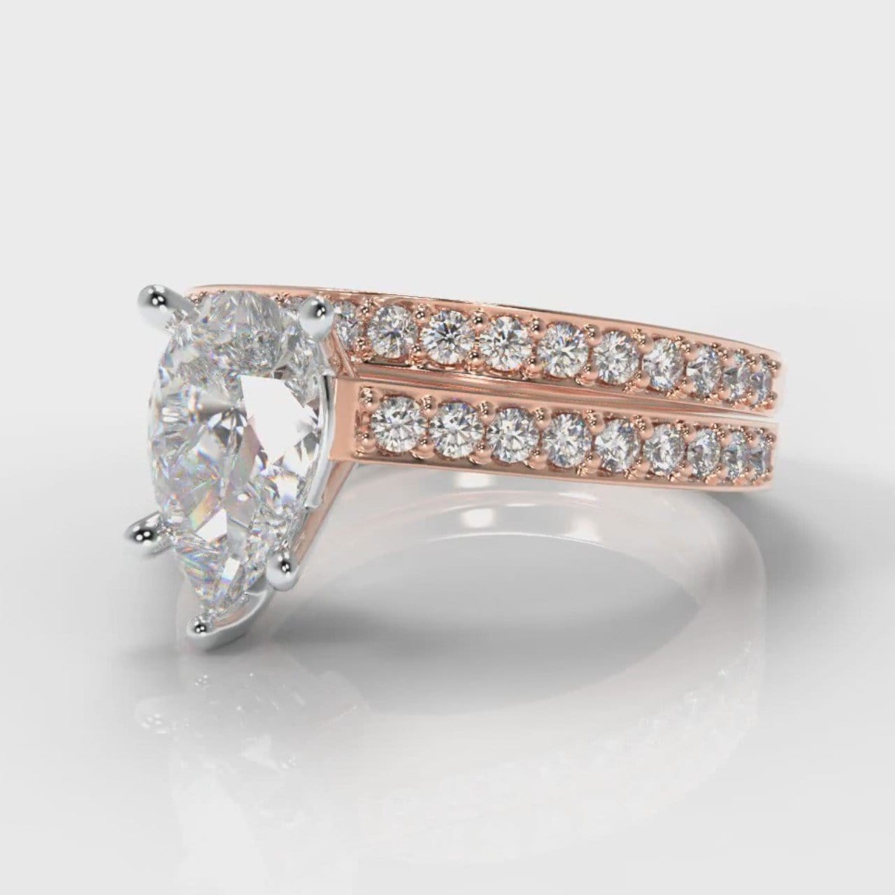 Pavé Pear Diamond Bridal Set - Rose Gold