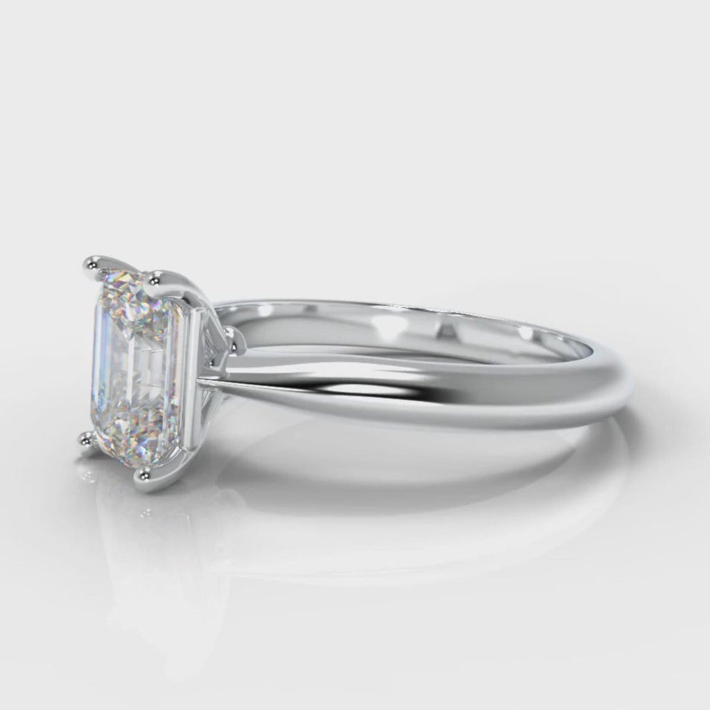Carrée Solitaire Emerald Cut Diamond Engagement Ring