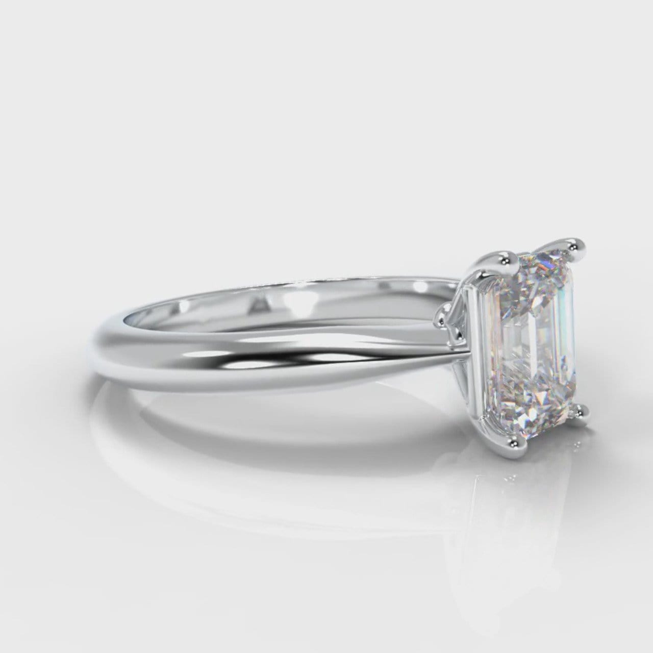 Carrée Solitaire Emerald Cut Diamond Engagement Ring