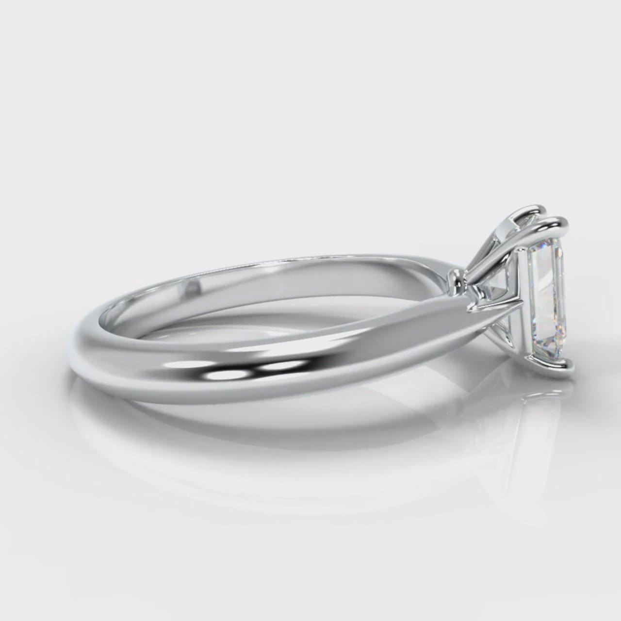Carrée Solitaire Emerald Cut Diamond Engagement Ring