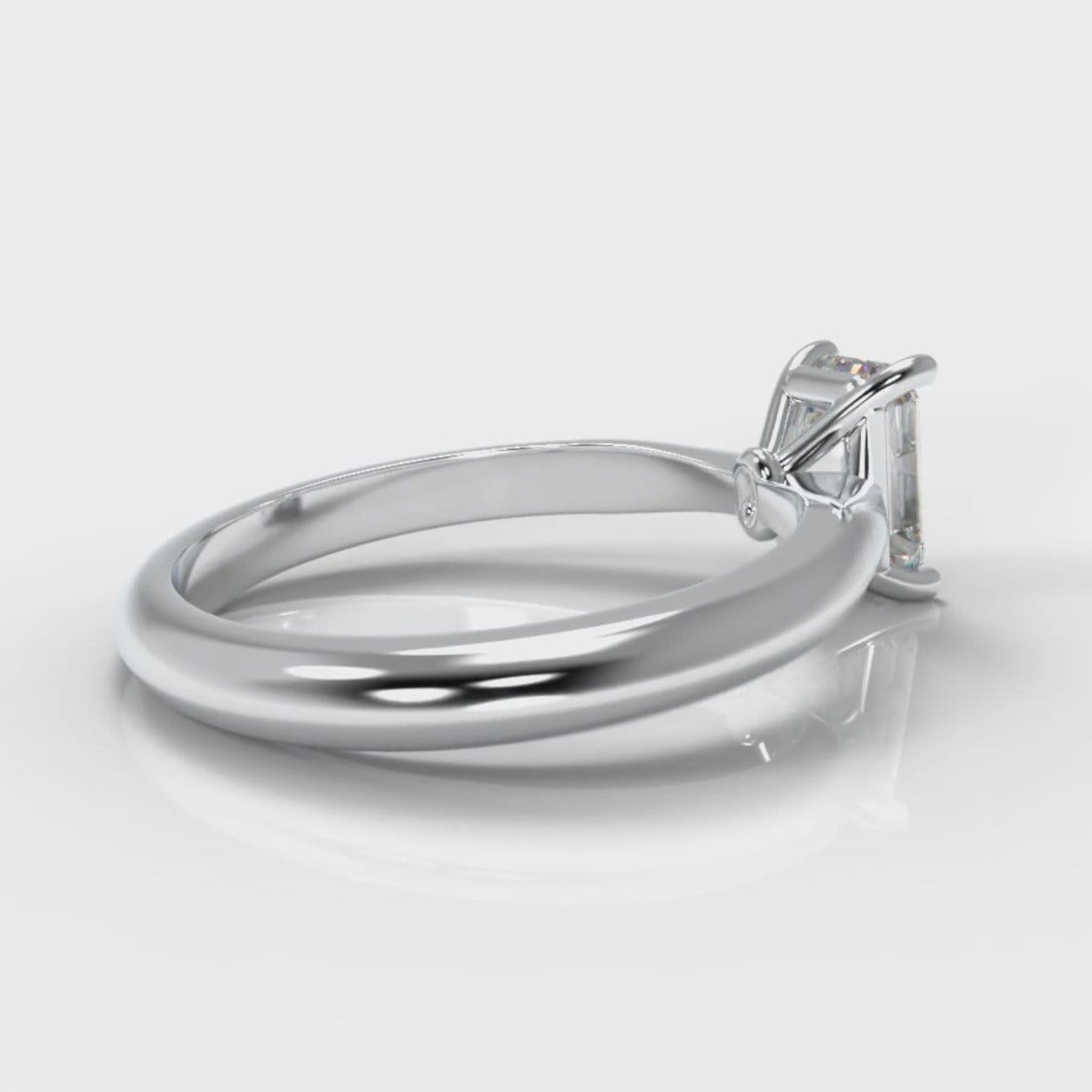 Carrée Solitaire Emerald Cut Diamond Engagement Ring