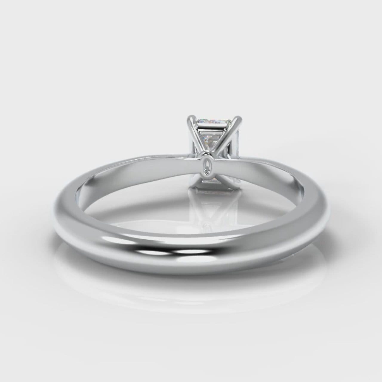 Carrée Solitaire Emerald Cut Diamond Engagement Ring