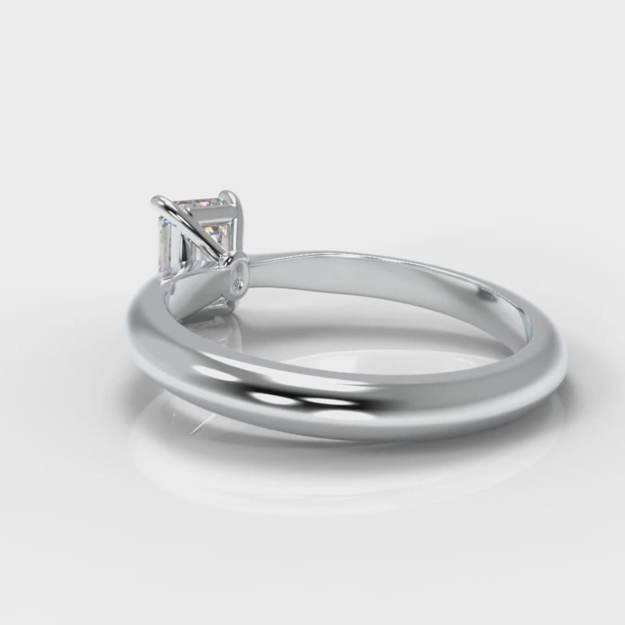 Carrée Solitaire Emerald Cut Diamond Engagement Ring
