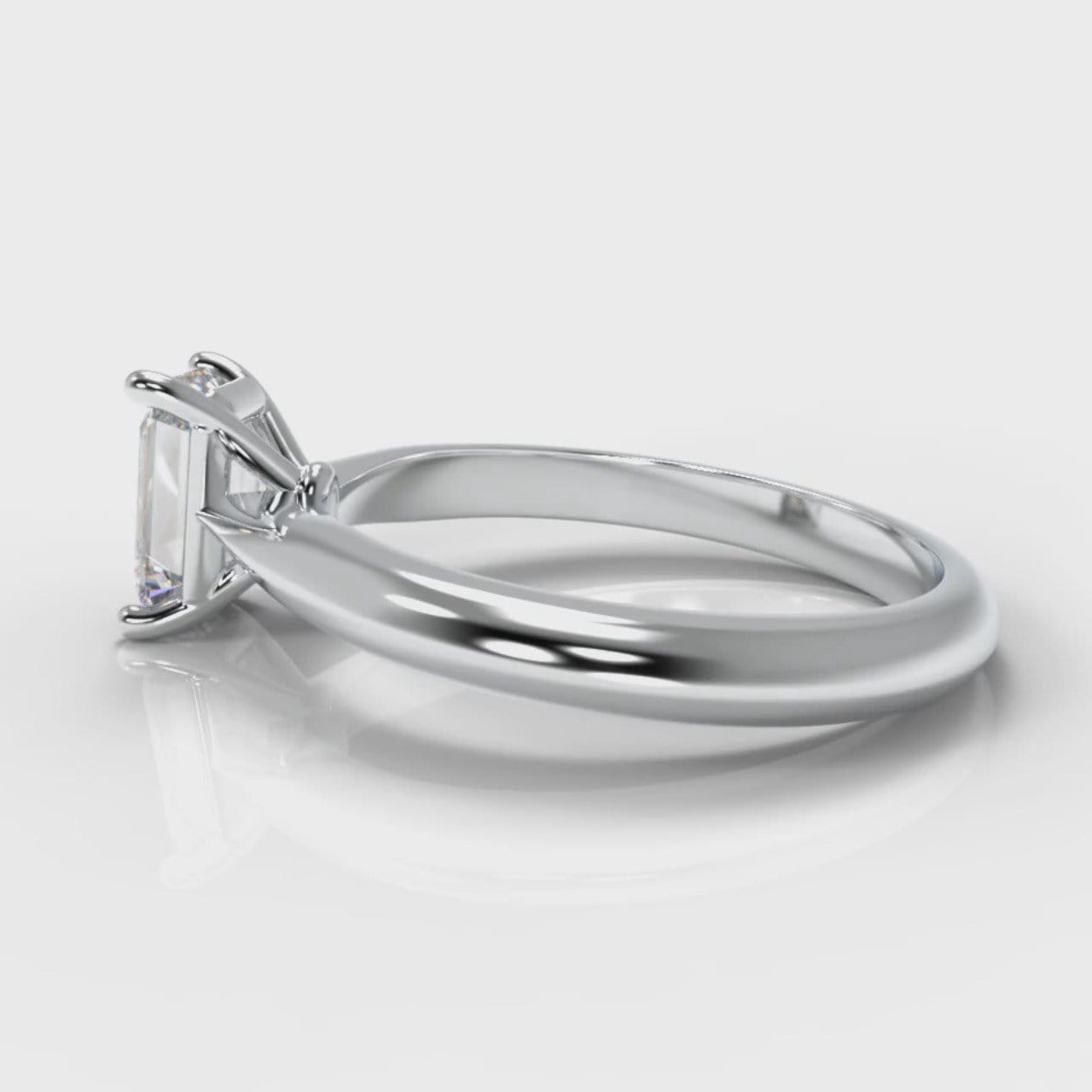 Carrée Solitaire Emerald Cut Diamond Engagement Ring