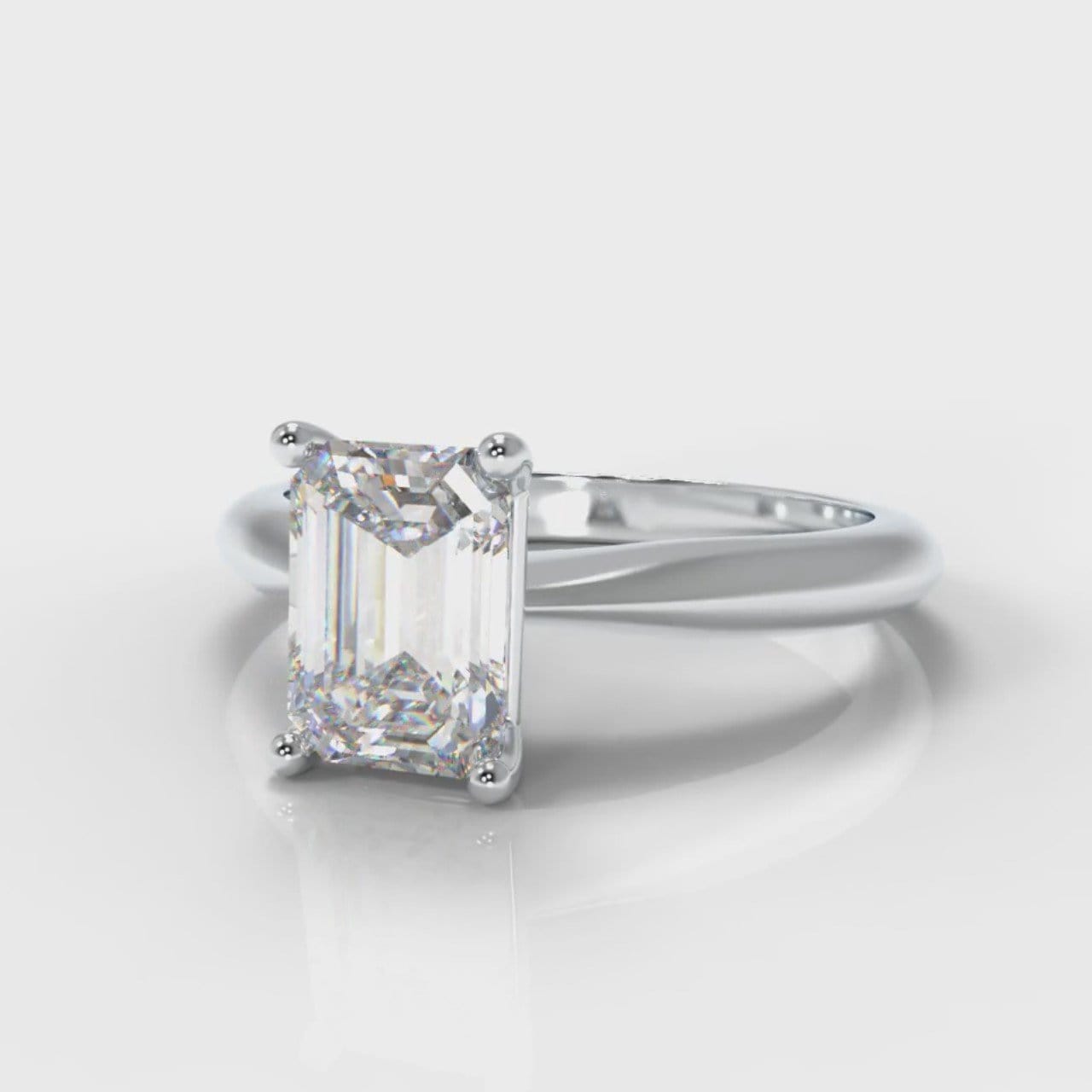 Carrée Solitaire Emerald Cut Diamond Engagement Ring