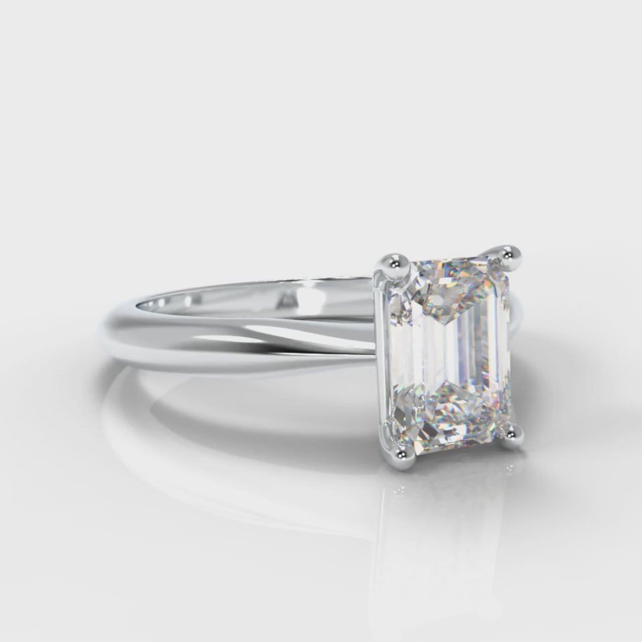 Carrée Solitaire Emerald Cut Diamond Engagement Ring