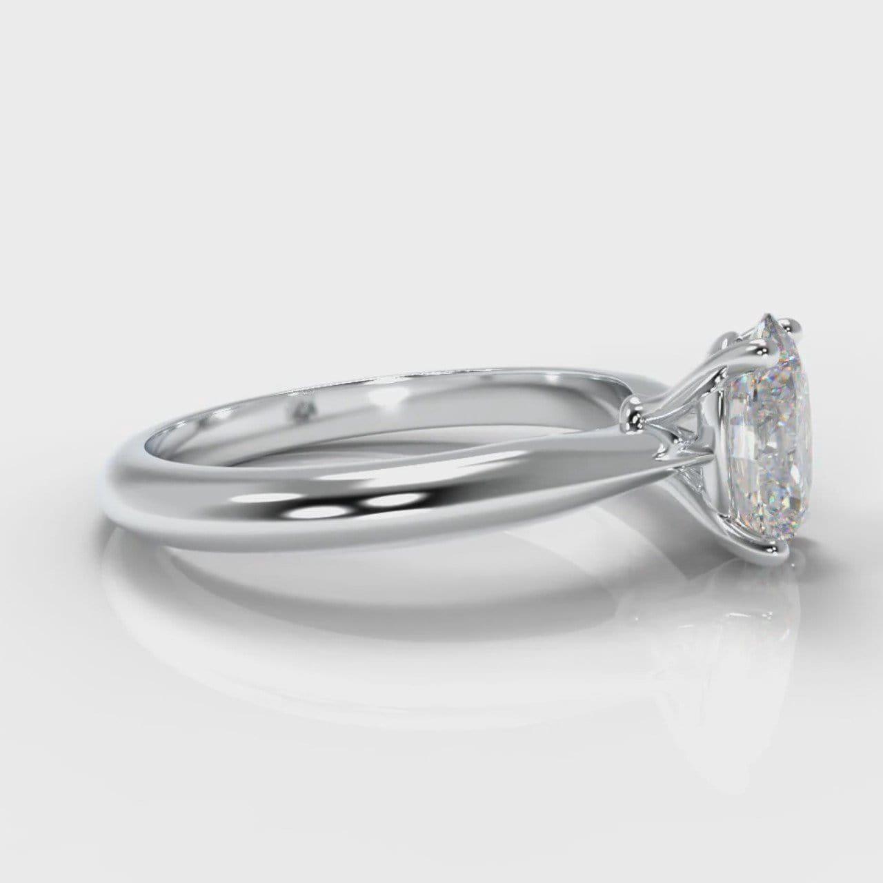 Carrée Solitaire Oval Diamond Engagement Ring