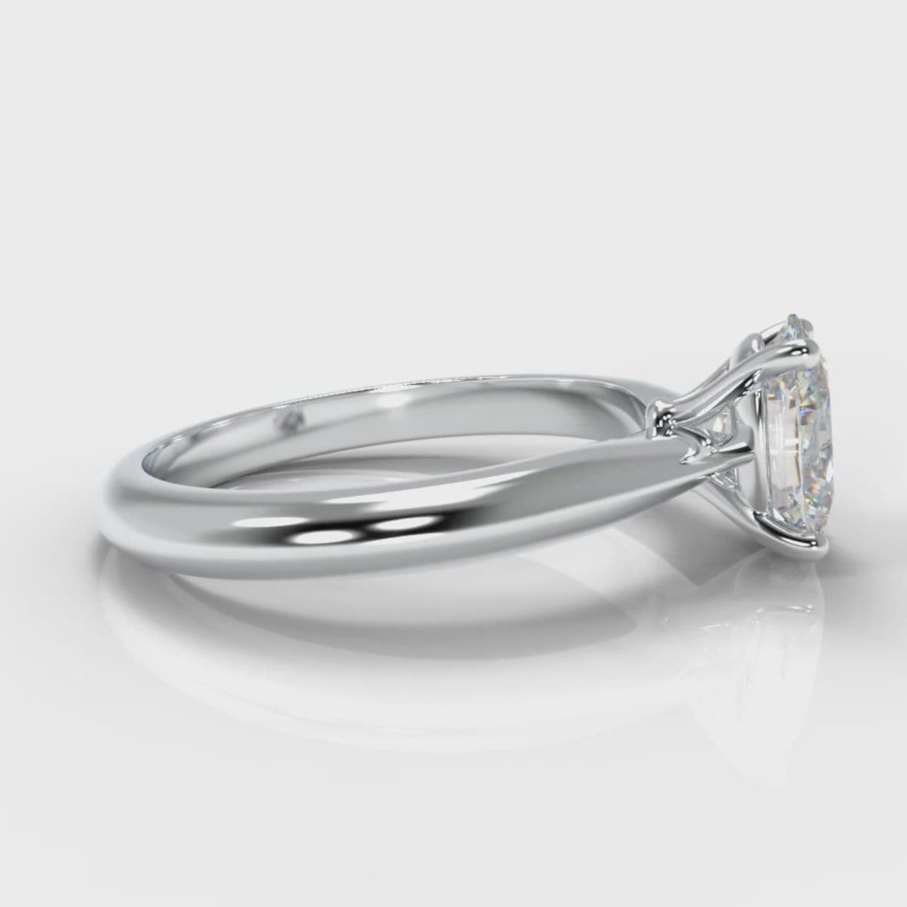 Carrée Solitaire Oval Diamond Engagement Ring