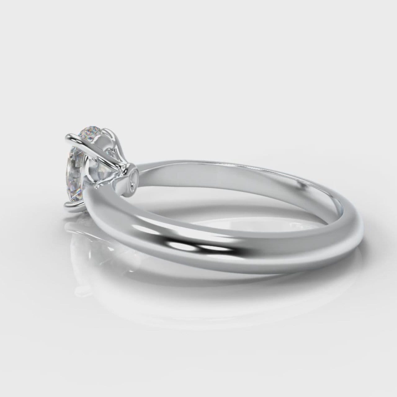Carrée Solitaire Oval Diamond Engagement Ring