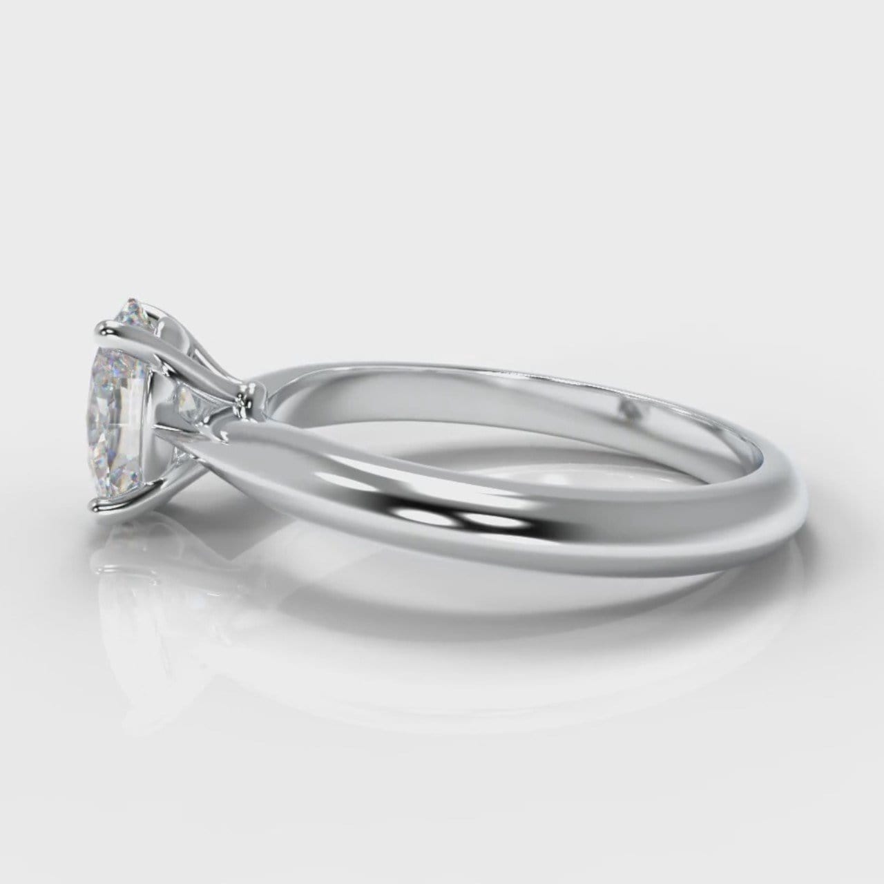 Carrée Solitaire Oval Diamond Engagement Ring