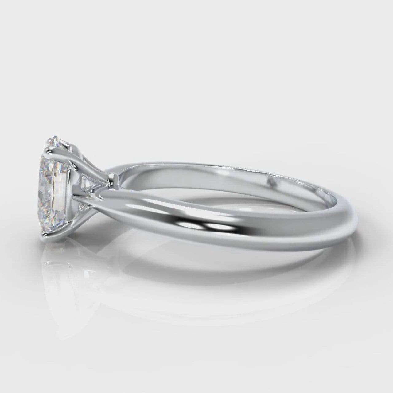 Carrée Solitaire Oval Diamond Engagement Ring