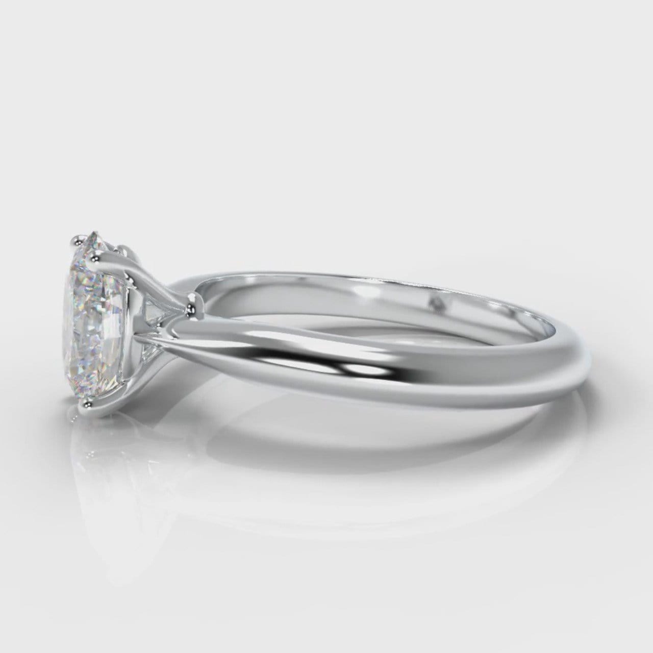 Carrée Solitaire Oval Diamond Engagement Ring