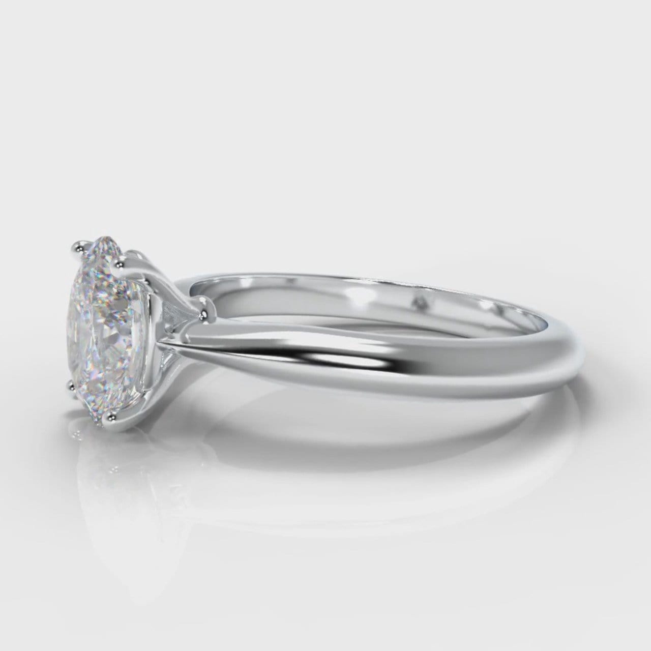 Carrée Solitaire Oval Diamond Engagement Ring