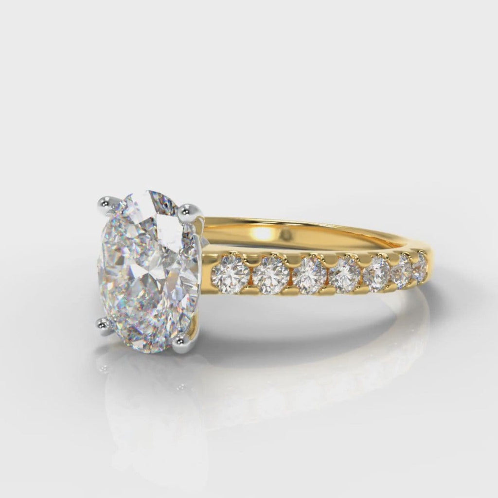Carrée Micropavé Oval Diamond Engagement Ring - Yellow Gold