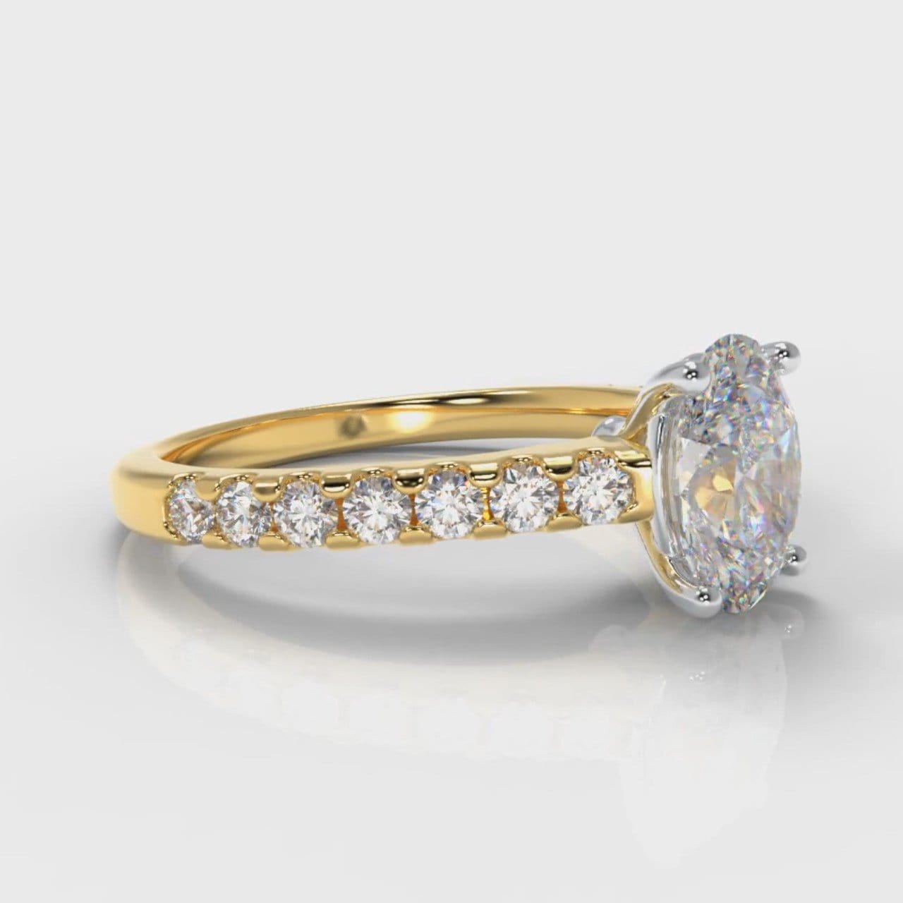 Carrée Micropavé Oval Diamond Engagement Ring - Yellow Gold