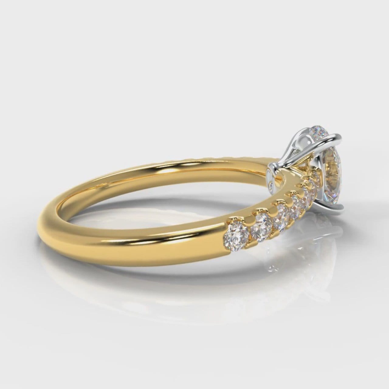 Carrée Micropavé Oval Diamond Engagement Ring - Yellow Gold