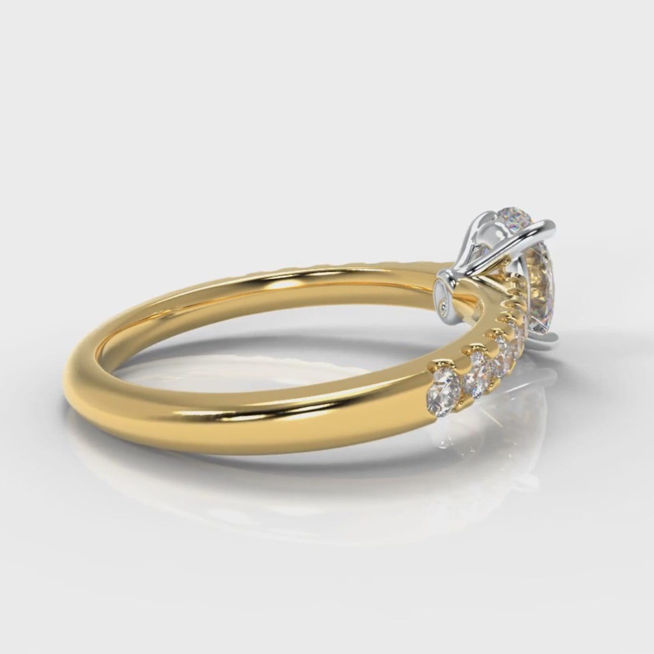 Carrée Micropavé Oval Diamond Engagement Ring - Yellow Gold