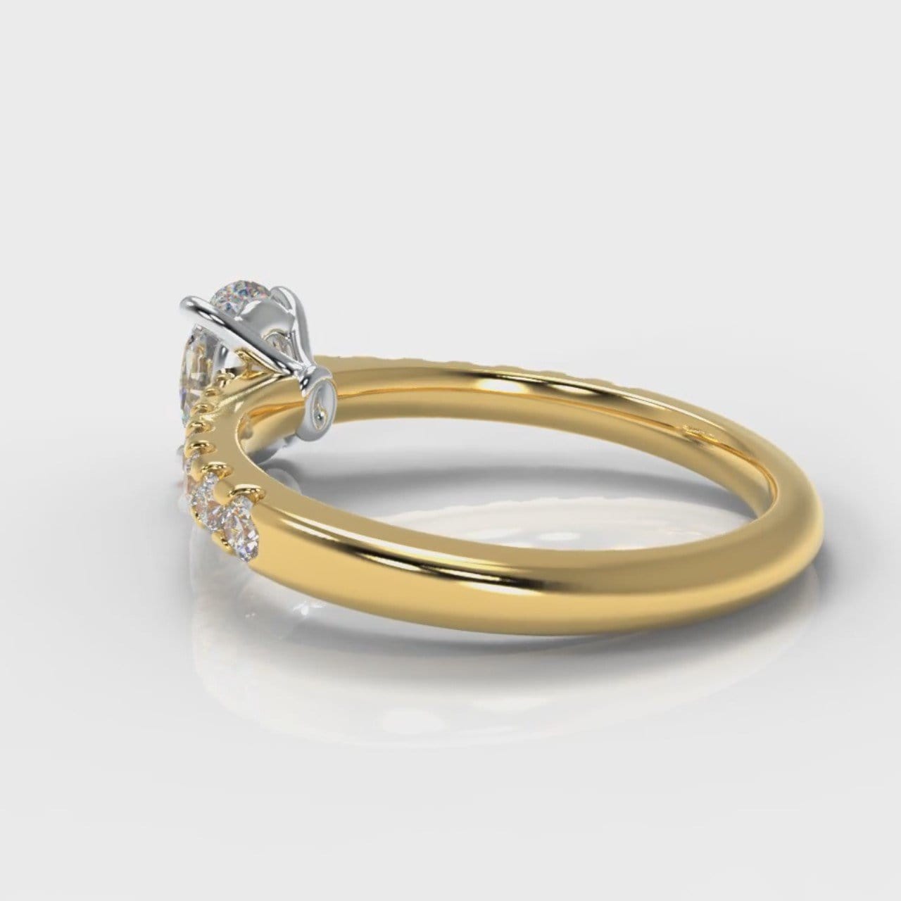 Carrée Micropavé Oval Diamond Engagement Ring - Yellow Gold