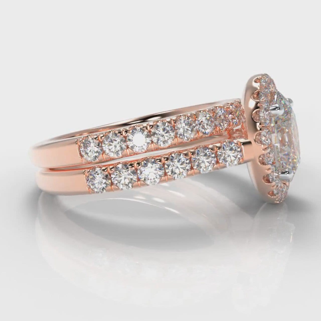 Micropavé Oval Diamond Halo Bridal Set - Rose Gold