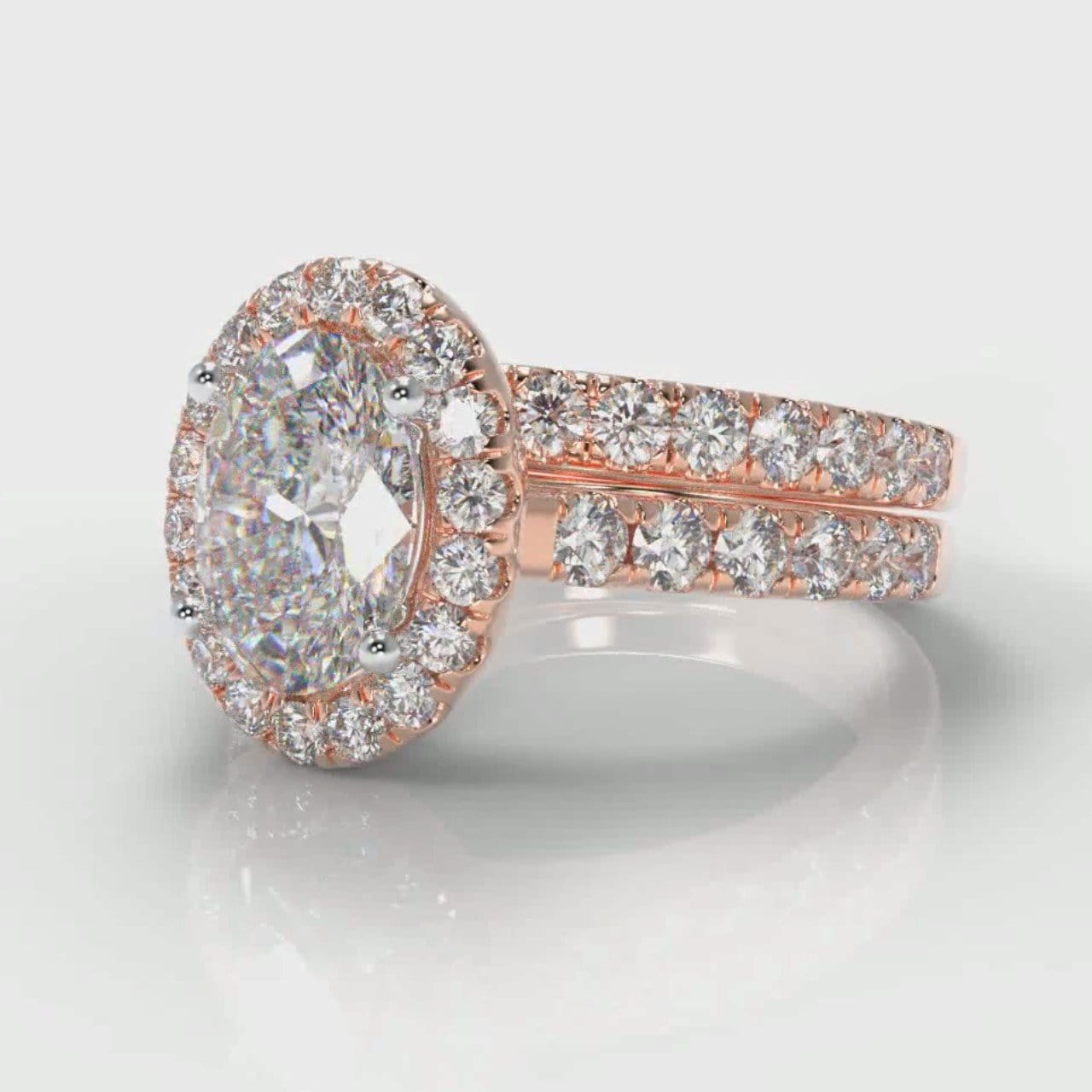 Micropavé Oval Diamond Halo Bridal Set - Rose Gold